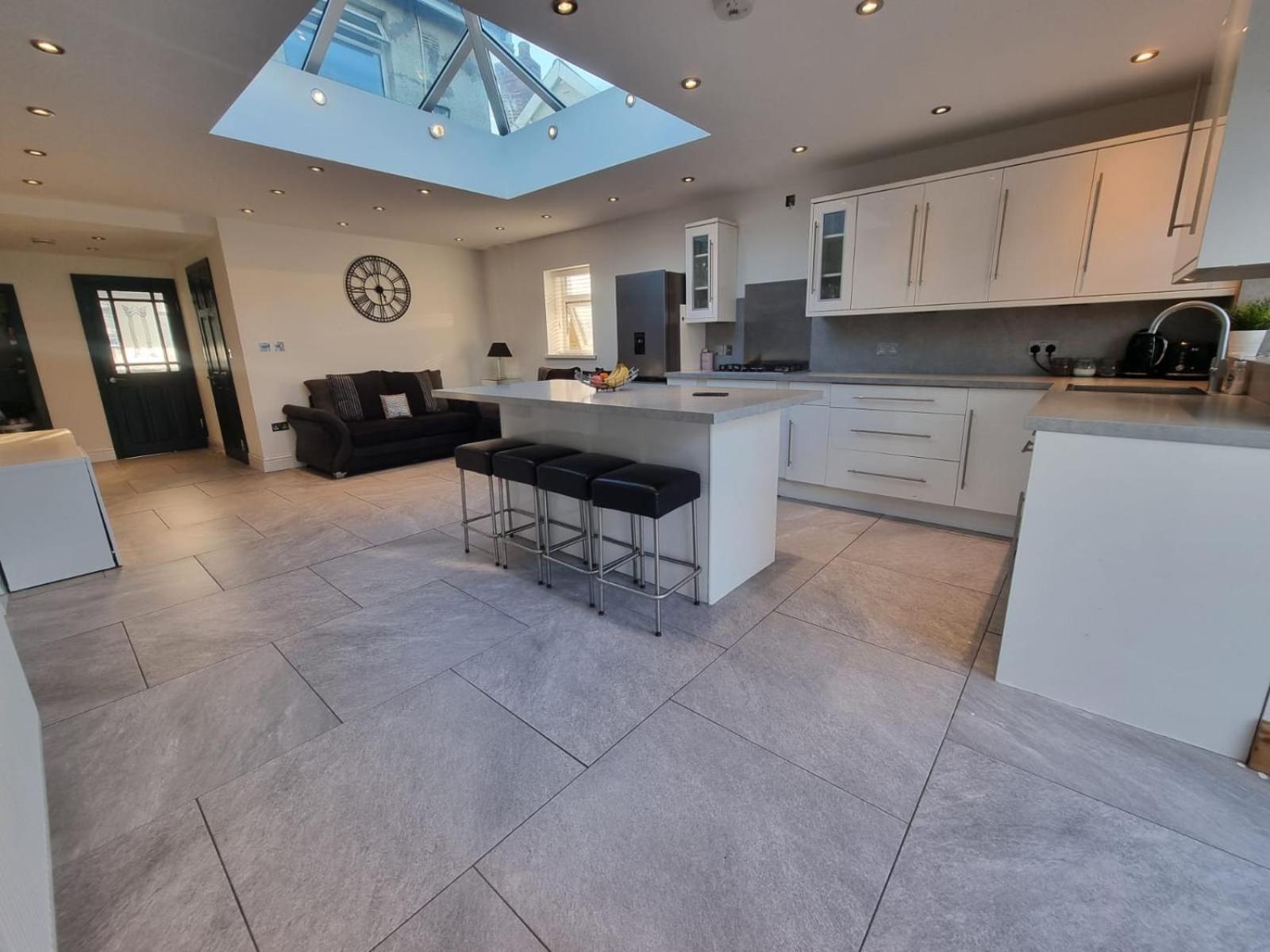 Cardiff City Centre House - Sleeps 6 מראה חיצוני תמונה